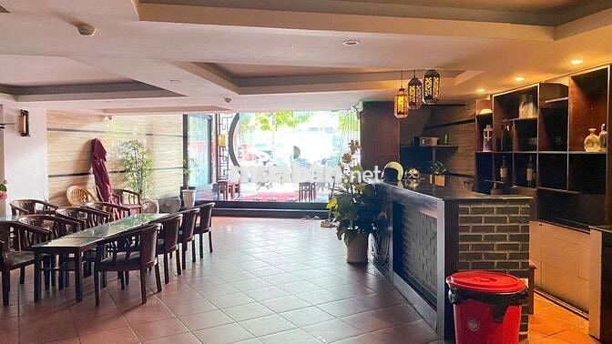 Mặt phố Dương Đình Nghệ kinh doanh đẳng cấp