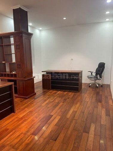  Cho thuê nhà ngõ 31 trần quốc hoàn 85m x4T ô tô đỗ cửa