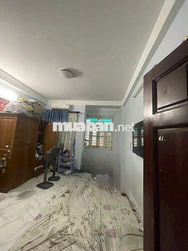 Nhà 80m2, 3 tầng 5PN, hẻm 4m xe hơi thông Phạm Văn Đồng Gò Vấp giáp PN