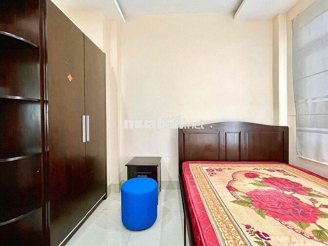Chính Chủ Cho Thuê Căn Hộ ( 60m2 ) Quận 3 Hai Phòng Ngủ Ban Công