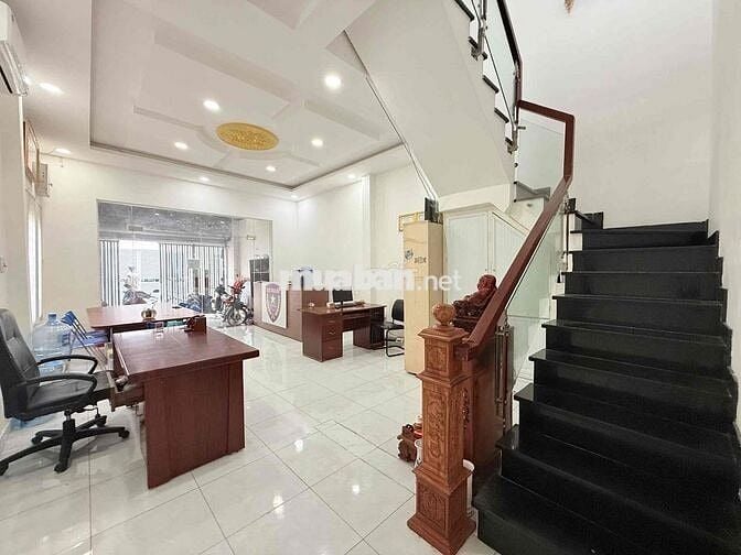 Cần Bán Nhà 1/ Tô Ngọc Vân Siêu Rộng,Shr Vị Trí Đắc Địa