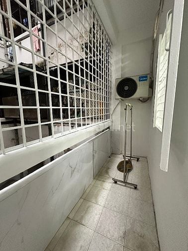 Cho thuê căn hộ Chung cư Miếu Nổi 2 phòng ngủ, 55m2, đầy đủ nội thất m
