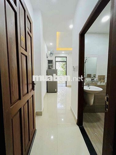 Phòng 30m2 CỬA SỔ TRỜI có BAN CÔNG