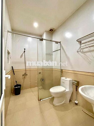 Chính Chủ Cho Thuê Căn Hộ ( 60m2 ) Quận 3 Hai Phòng Ngủ Ban Công