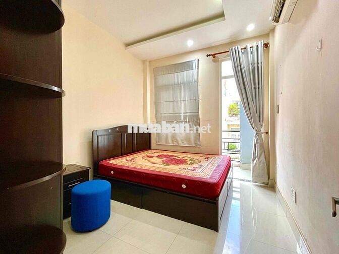 Chính Chủ Cho Thuê Căn Hộ ( 60m2 ) Quận 3 Hai Phòng Ngủ Ban Công