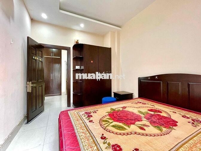 Chính Chủ Cho Thuê Căn Hộ ( 60m2 ) Quận 3 Hai Phòng Ngủ Ban Công