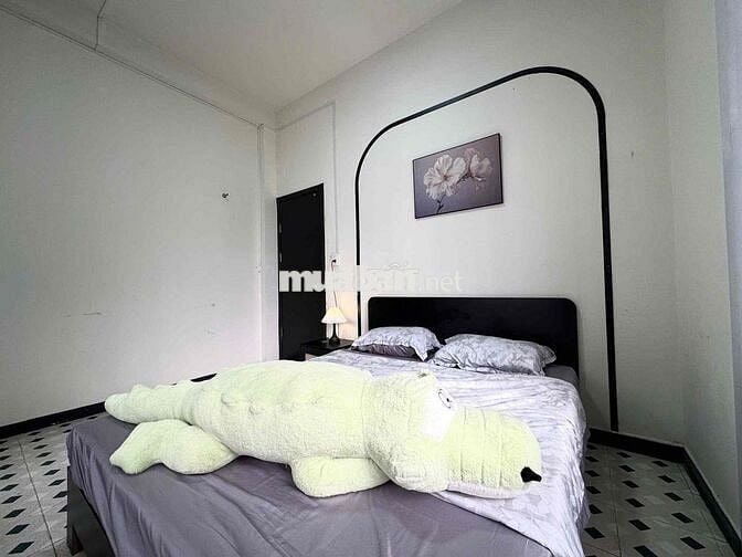 Căn Hộ 1PN Ban Công Lớn 60m2 Mặt Tiền Nguyễn Thiện Thuật Quận 3