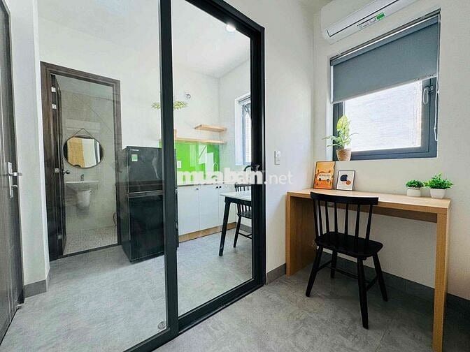 ⚜️1PN Vách Ngăn Kính Tách Bếp Full Nội Thất Có Thang Máy Gần Ngã Tư HX