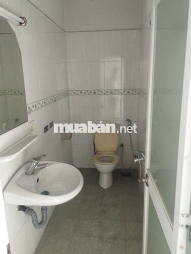Hiện tại mình có 2 căn nhà mặt tiền tỉnh lộ 10 quận bình tân cho thuê