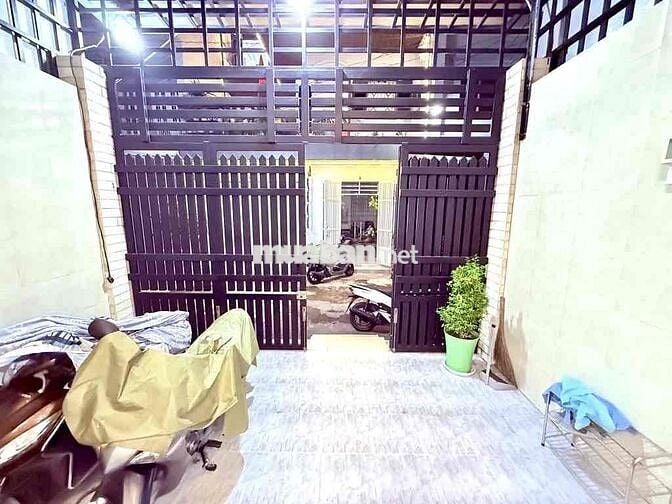 NHÀ GÒ VẤP. 4 TẦNG 5x15 VUÔNG A4. HXT 8M CÓ LỀ. GẦN EMART. NHỈNH 8TỶ