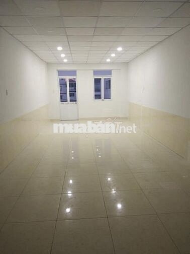 Nhà hẻm Phan Xích Long. P.4. Phú Nhuận 4.3x12m; 3PN 3WC; 32tr (TL)