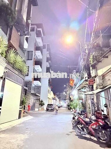 NHÀ GÒ VẤP. 4 TẦNG 5x15 VUÔNG A4. HXT 8M CÓ LỀ. GẦN EMART. NHỈNH 8TỶ