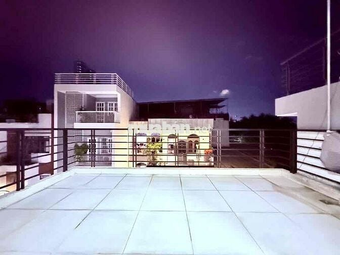 NHÀ GÒ VẤP. 4 TẦNG 5x15 VUÔNG A4. HXT 8M CÓ LỀ. GẦN EMART. NHỈNH 8TỶ