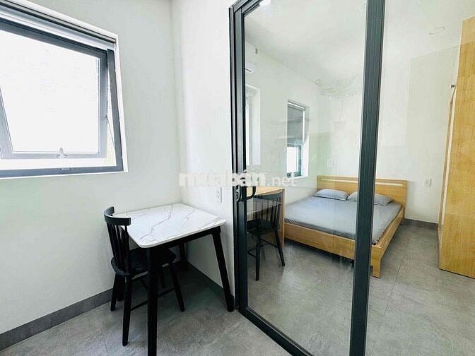 ⚜️1PN Vách Ngăn Kính Tách Bếp Full Nội Thất Có Thang Máy Gần Ngã Tư HX