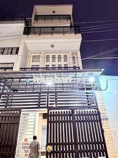 NHÀ GÒ VẤP. 4 TẦNG 5x15 VUÔNG A4. HXT 8M CÓ LỀ. GẦN EMART. NHỈNH 8TỶ
