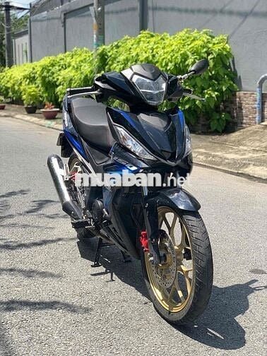 xe honda winner V1 2017 màu xanh đen mới 90%