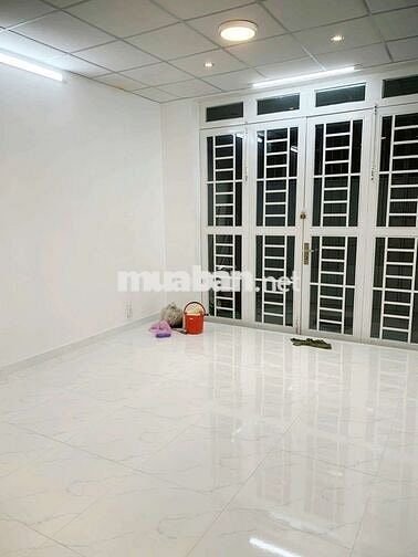 Nhà thuê Mặt Tiền Đoàn Hồng Phước. Quận Tân Phú (4pn, 2wc) Dtsd 160m2