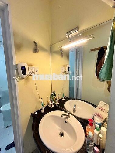 Căn hộ CC Âu Cơ Tower 53m2 2PN SHR tầng 5 full nội thất cơ bản
