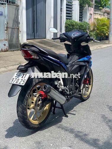 xe honda winner V1 2017 màu xanh đen mới 90%