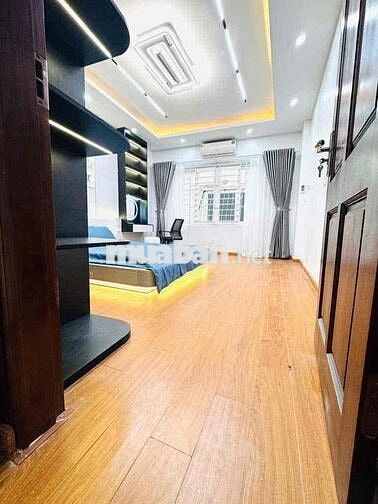 NGUYỄN ĐÌNH HOÀN-CẦU GIẤY-32m-5 TẦNG-MT 4M-8,4 TỶ.