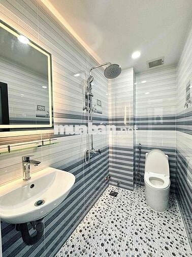 Bán Nhà Đẹp Mới Điện Biên Phủ P17, 66m2(5,5x12) 5 Tầng, 4PN, Giá Mềm