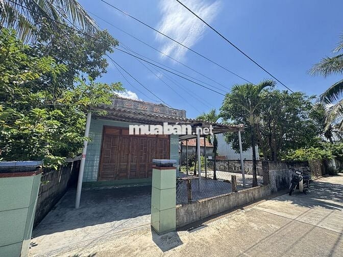 ĐẤT BIỂN LÀNG LÒ - NGÔI LÀNG MÁI ĐỎ, PHƯỜNG HOÀ HIỆP, PHÚ YÊN