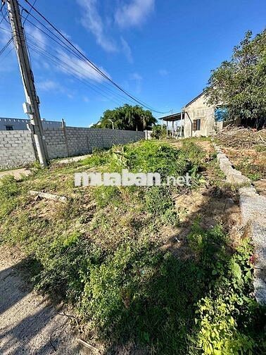 Đất nở hậu, lô góc 2 mặt thoáng gần biển Phú Yên – giá đầu tư chỉ 780t