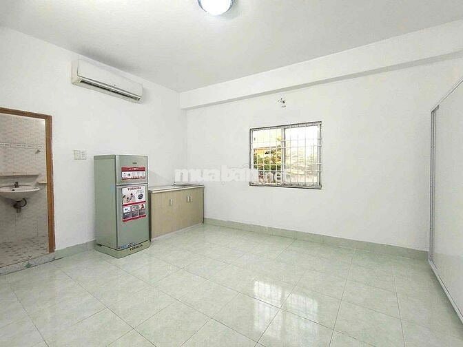 Studio Full Nội Thất - Sẵn Tủ Lạnh - Ngay Bến Xe Miền Tây