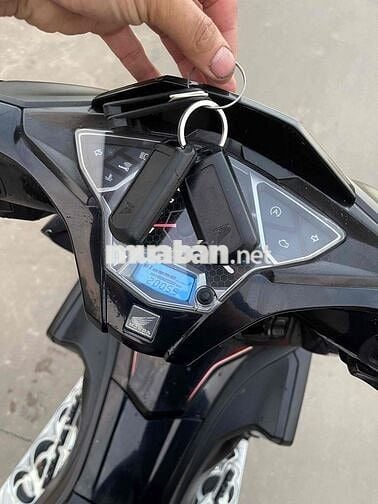 Cần bán ab 2018 máy zin chính chủ