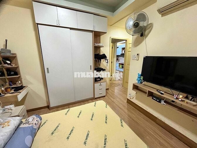 Căn hộ CC Âu Cơ Tower 53m2 2PN SHR tầng 5 full nội thất cơ bản