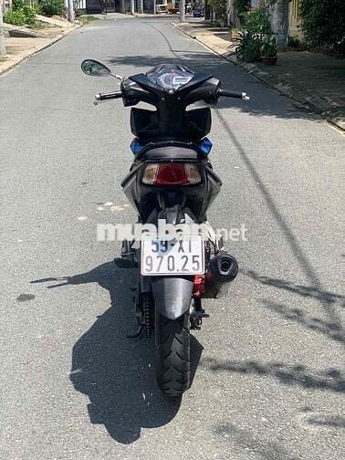 xe honda winner V1 2017 màu xanh đen mới 90%