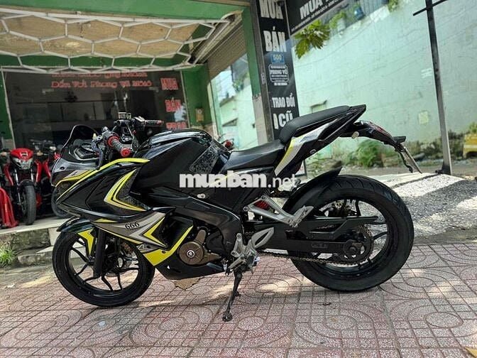 Kawasaki BAJAJ PULSAR 200 2016 BSTP