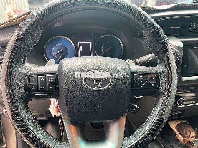 Toyota Fortuner 2.4AT 4X2 2020 Pháp Lý Công Ty