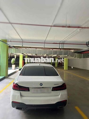BMW 5 Series 520i M Sport - 37000 km