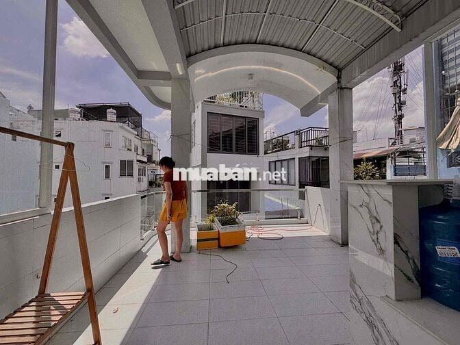 Trống Sẵn 1PN Tách Bếp Cửa Sổ  Máy Giặt Riêng Ngay Nhà Hát Hoà Bình