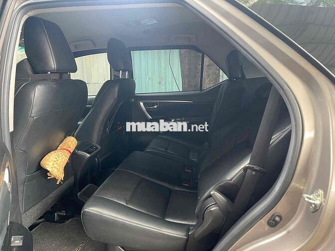 Toyota Fortuner 2.4AT 4X2 2020 Pháp Lý Công Ty