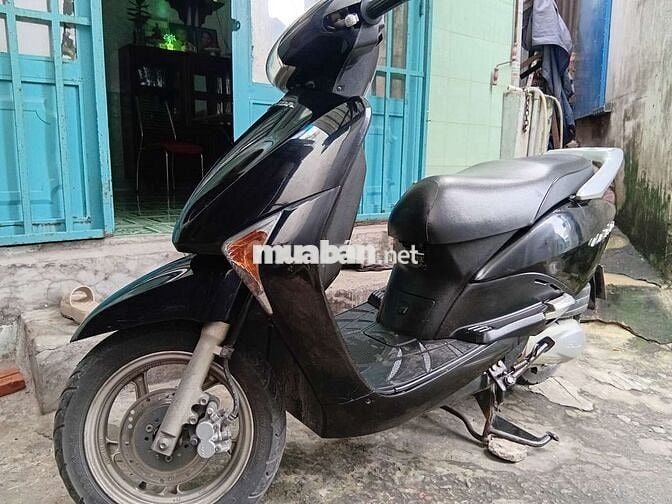 Cần bán xe lead zin chưa mở đầu