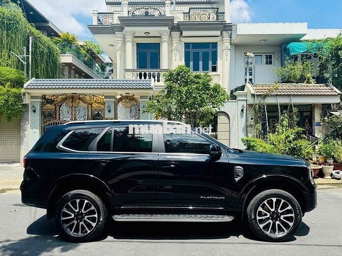 ✅Ford Everest 2025 Platinum 2.0L 4x4 AT - 1500 km