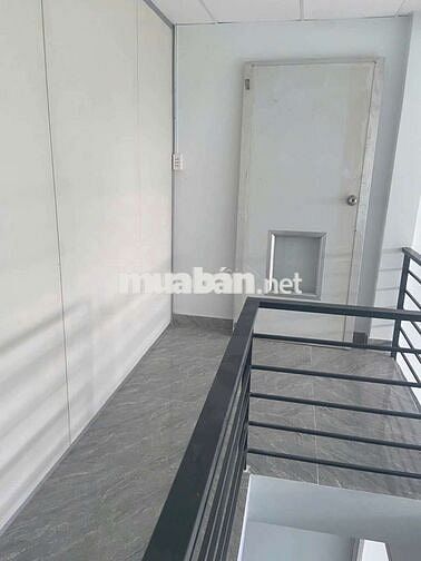 NHÀ RỘNG RÃI 4*25, 2PN, SÂN XE HƠI, GẦN CHUNG CƯ PICITY