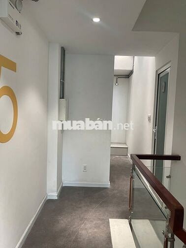 Cho thuê nhà MT dt 4,2x18m, Lê Thánh Tôn, Bến Nghé, Q1, 153 triệu