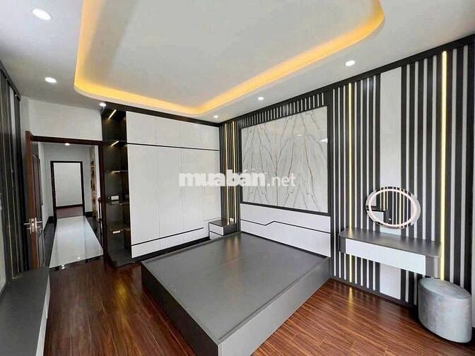 NHÀ MỚI ĐẸP - MẶT TIỀN THOÁNG  - DIỆN TÍCH RỘNG - Ở SƯỚNG