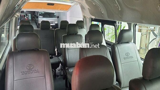 Xe 16 Chỗ Toyota Hiace 2014 Máy Xăng, Xe Đẹp