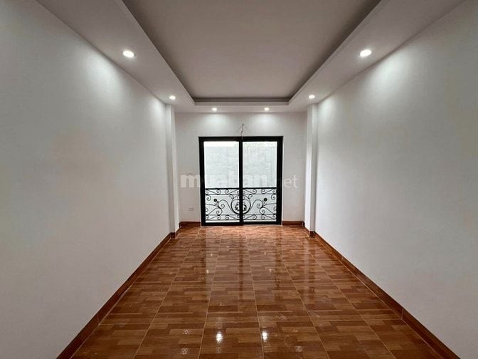NHÀ PHỤNG CHÂU:  5 TẦNG MỚI  ĐẸP Ô TÔ ĐÕ CỔNG - NỘI THẤT CAO CẤP 