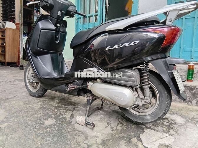 Cần bán xe lead zin chưa mở đầu