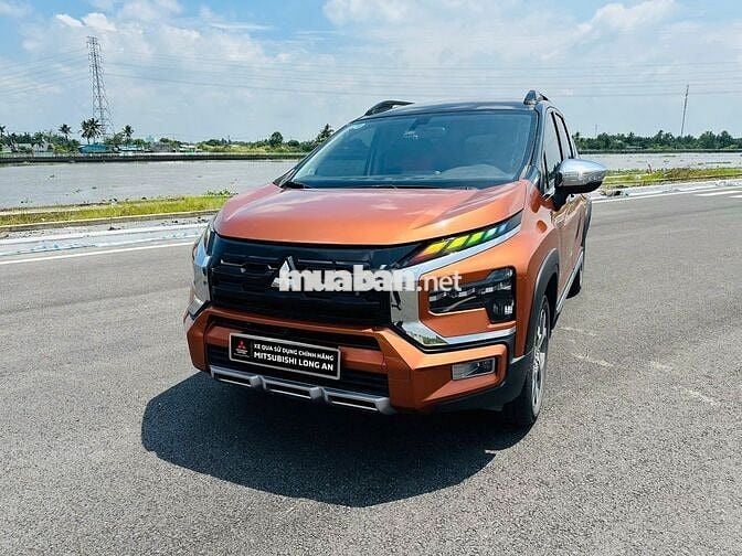 Mitsubishi Xpander Cross 2023 -  Đen/Cam