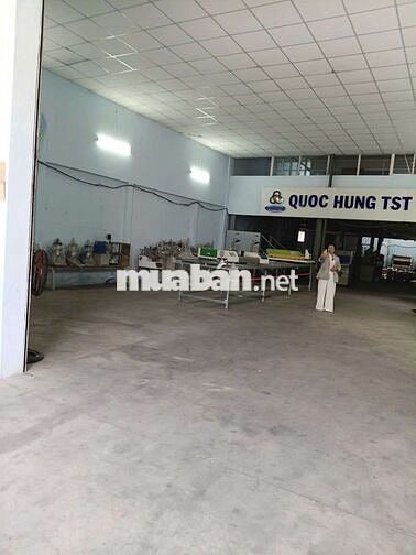 BÁN GẤP XƯỞNG MẶT TIỀN Ở XUÂN THỚI THƯỢNG.DT 305M2.