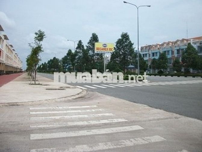 ĐẤT TRUNG TÂM HÀNH CHÍNH LIỀN KỀ KHU CÔNG NGHIỆP