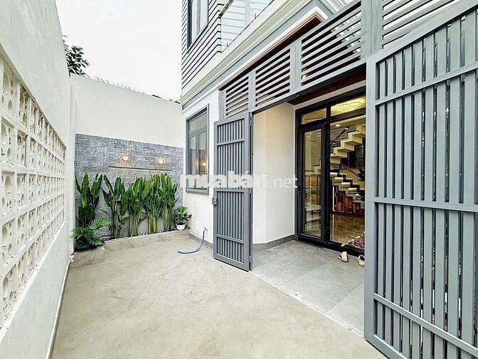 Cho thuê nhà mới sạch sẽ full nội thất Gò Vấp