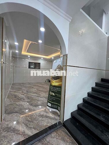 Nhà Phố Chủ Cho Làm CHDV DT 4x15 1Trệt 1Lửng 3Lầu 5Pn 5Wc 1/ Ngắn