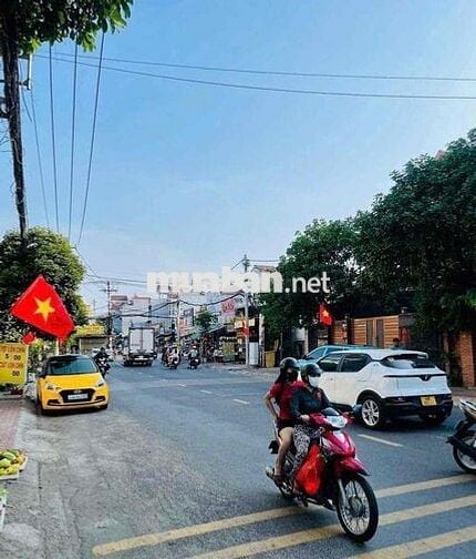 Nhà đúc lửng 5x26 mặt tiền Trần Thị Cờ khu vực sầm uất